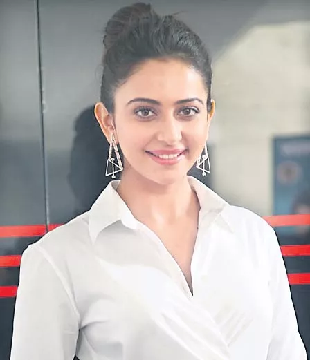 rakul preet singh is ntr biopic movie - Sakshi