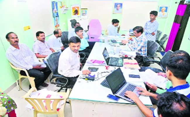 ACB Searches At Yadadri - Sakshi