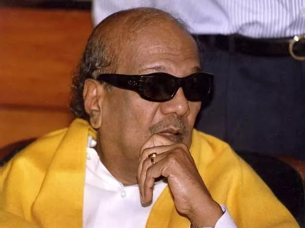 Karunanidhi helped fund a school and library in Mumbai 35 years ago - Sakshi