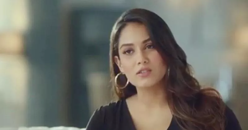 Mira Rajput Gets Trolled For Acted In Anti Ageing Cream Ad - Sakshi