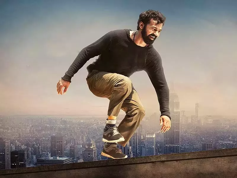 Pranav Mohanlal learnt surfing in Bali for Irupathiyonnam Noottandu - Sakshi