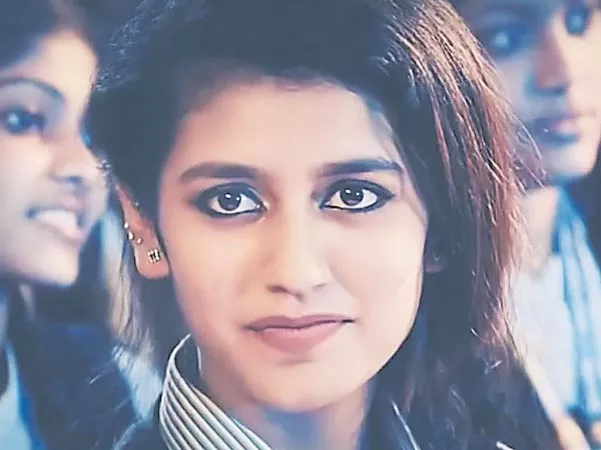 Supreme Court quashes FIR against Malayalam actress Priya Varrier - Sakshi