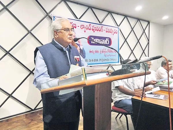 Land pooling is invalid says Justice Gopala Gowda - Sakshi