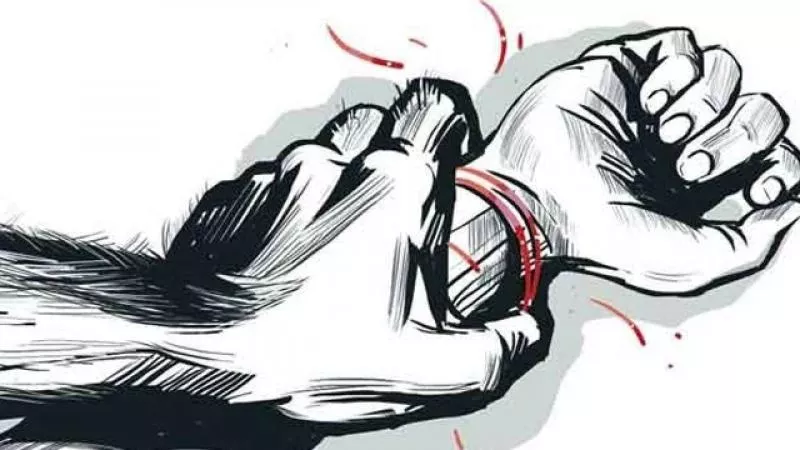 Man Asks Lady To Sleep With His Friends - Sakshi