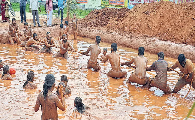 Mud Festival In Boduppal Hyderabad - Sakshi