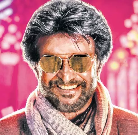 Rajinikanth's Petta stills leaked, security beefed on sets - Sakshi