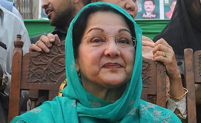 Nawaz Sharif Wife Kulsoom Nawaz Died - Sakshi