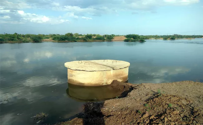 nagarjuna Sagar Water Flowing In Gundlakamma River Prakasam - Sakshi