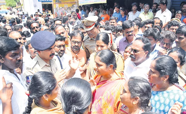 TRS Leaders Fair On Jagga Reddy Medak - Sakshi