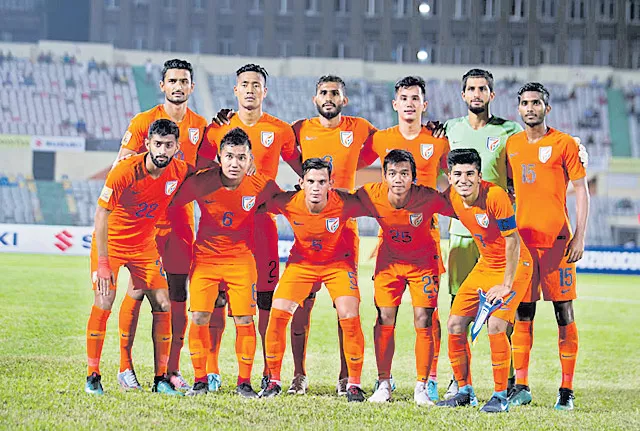 Manvir Singh brace takes Indian football team to SAFF Cup final - Sakshi