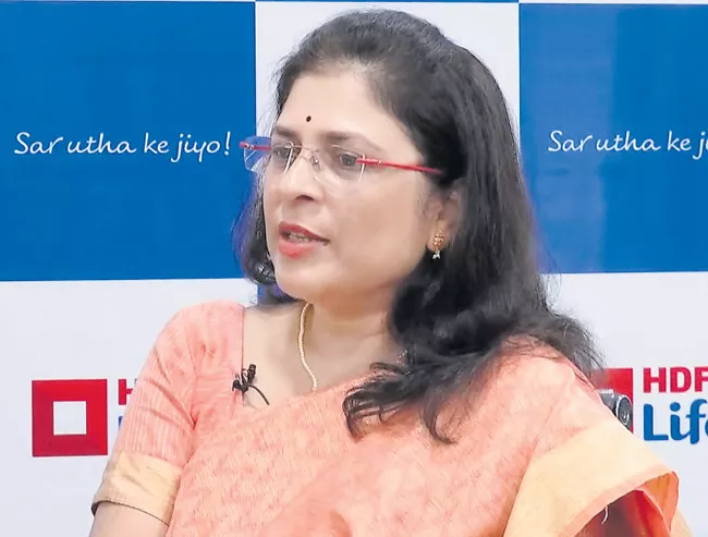 HDFC Life elevates Vibha Padalkar as MD and CEO - Sakshi