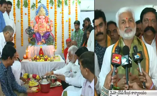 Vinayaka Chavithi Celebrations in Lotus Pond - Sakshi