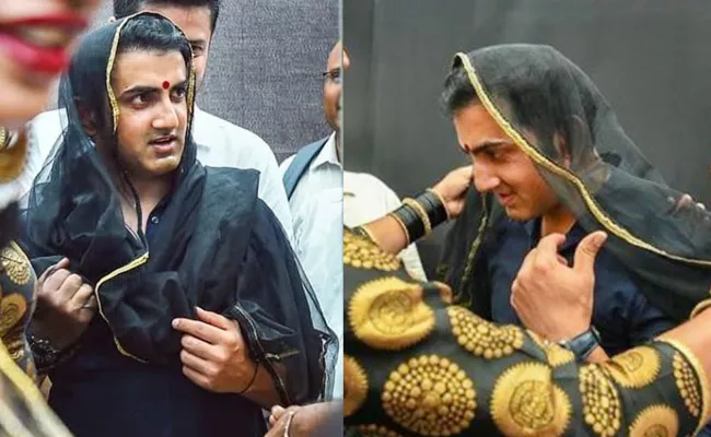 Gautam Gambhir Was Spotted Wearing A Dupatta And Bindi - Sakshi