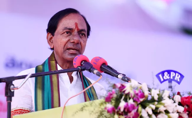 43 per cent respondents favour KCR as next Telangana CM - Sakshi