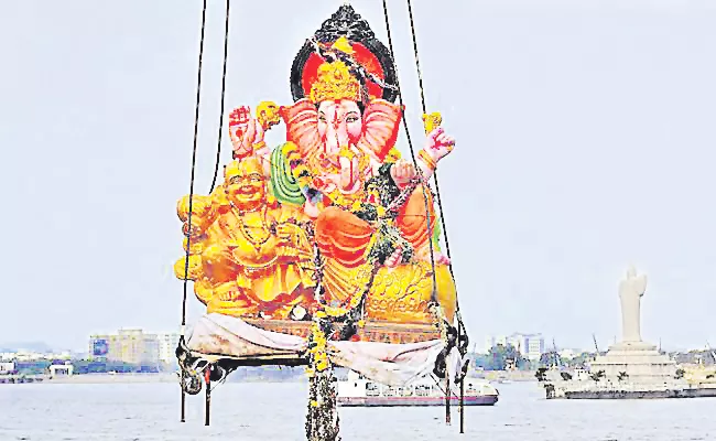 pollution Control Board Alert On Vinayaka Nimajjanam - Sakshi