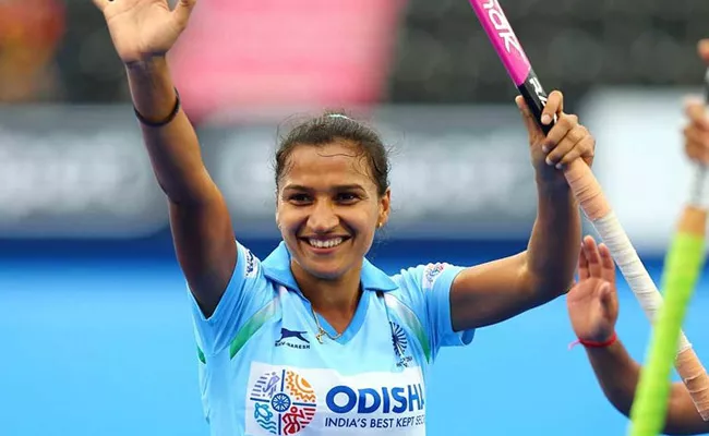 Rani Rampal Named Indias Flag Bearer For Closing Ceremony - Sakshi