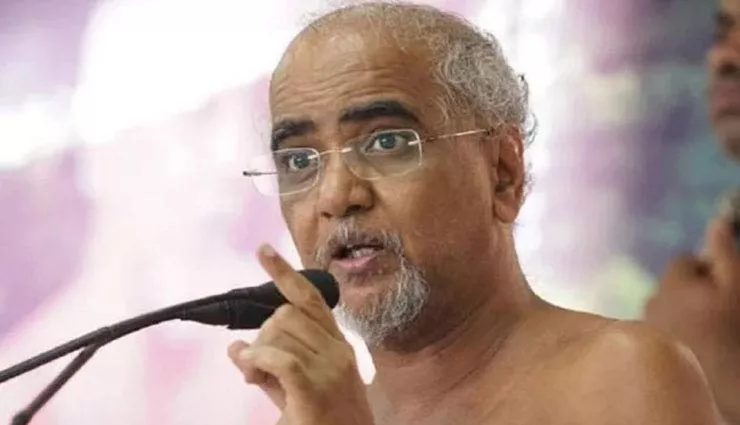 Jain monk Tarun Maharaj dies in Delhi - Sakshi