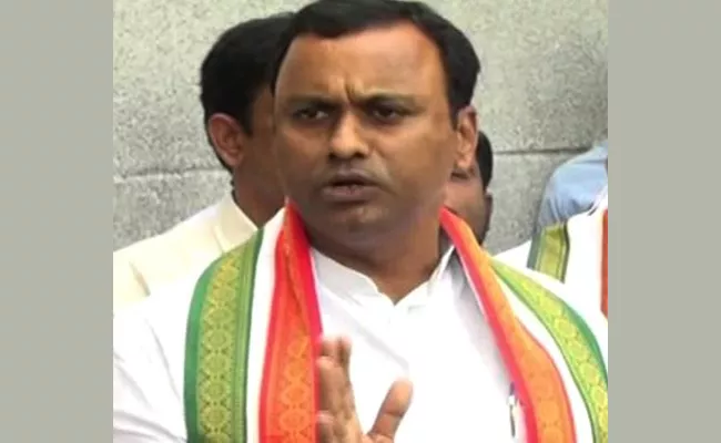 Komatireddy Rajagopal Reddy Slams Congress Leadership - Sakshi