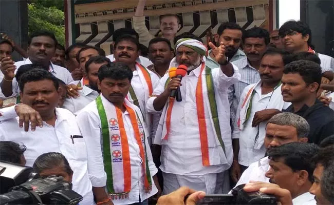 Congress Leader Batti Vikramarka Slams On KCR - Sakshi