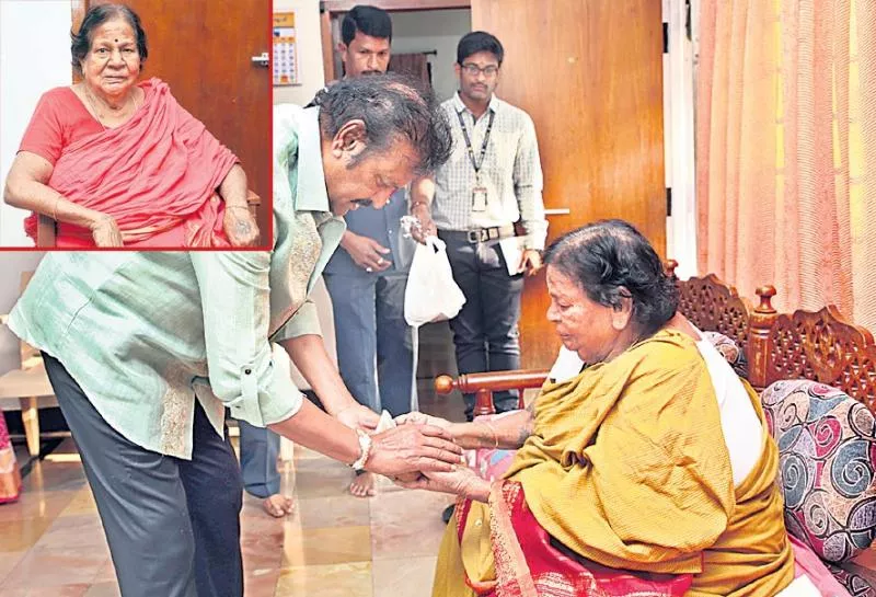 Mohan Babu Mother Manchu Lakshmamma Passes Away - Sakshi