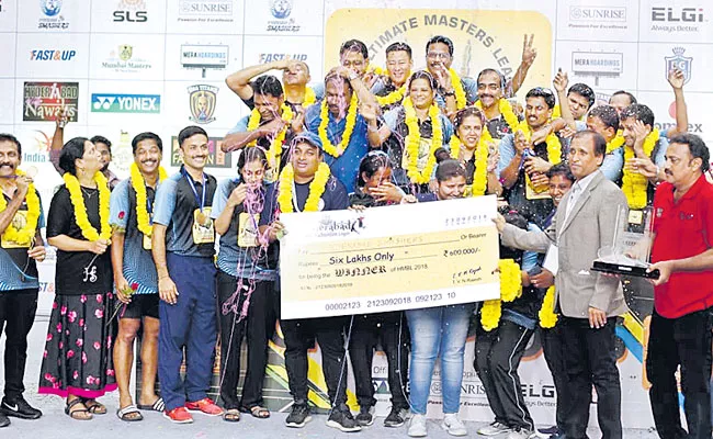 Hyderabad Smashers secure title in badminton league - Sakshi