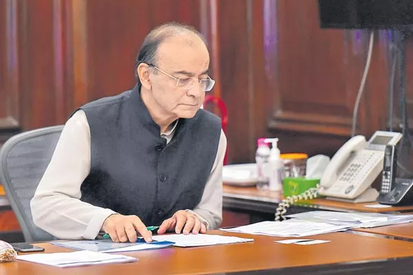 FM Jaitley to meet PSB chiefs tomorrow to review performance - Sakshi