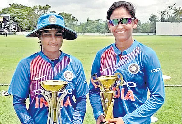 Indian womens team crush Sri Lanka by 51 runs to win series 4-0 - Sakshi