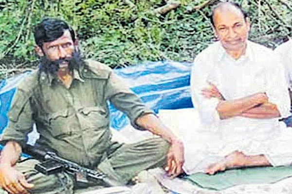 TN court acquits 9 Veerappan men in actor Rajkumar abduction case - Sakshi