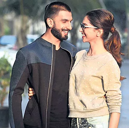 Deepika Padukone-Ranveer Singh wedding postponed? - Sakshi