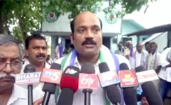 YSRCP Leader Yarlagadda Venkat Rao Slams Lokesh Babu - Sakshi