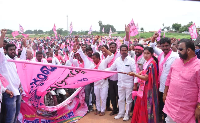 Pragathi Nivedana Sabha Nalgonda Peoples - Sakshi