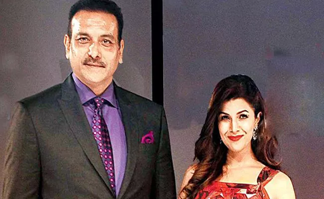 Is Nimrat Kaur dating Indian cricket team coach Ravi Shastri? - Sakshi