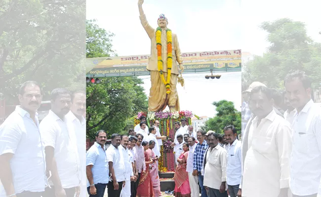 YSR Honored In Prakasam - Sakshi