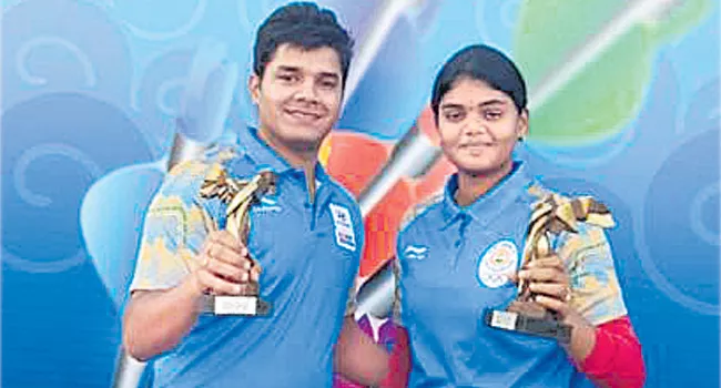 Surekha-Abhishek pair win the  silver - Sakshi