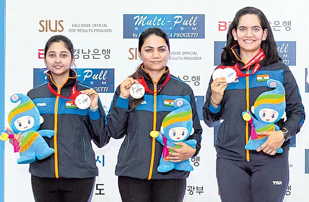  India Anjum Moudgil, Apurvi Chandela secure 2020 Tokyo Olympic spots - Sakshi