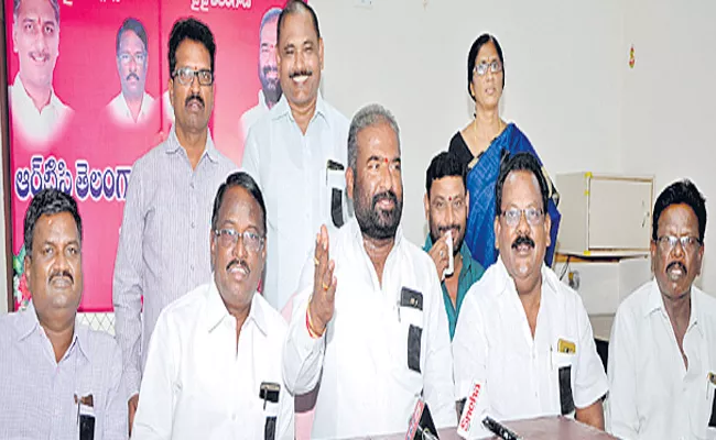 Cold War Among RTC Chairman And TMU Members - Sakshi