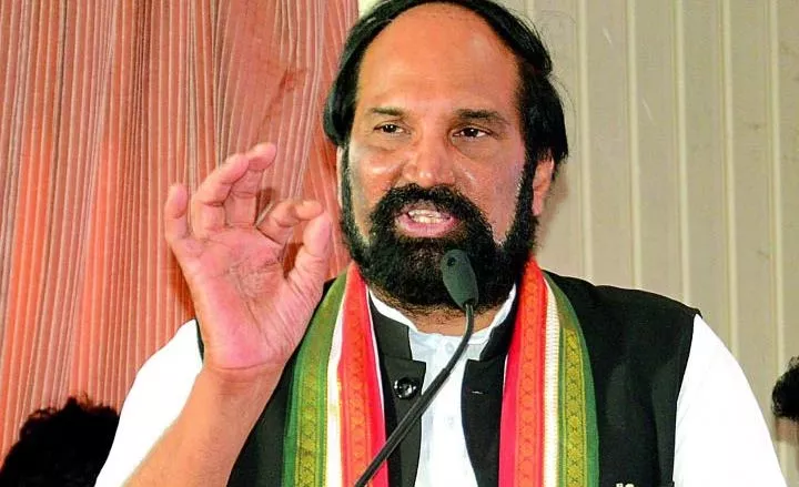 Congress releases poll manifesto - Sakshi