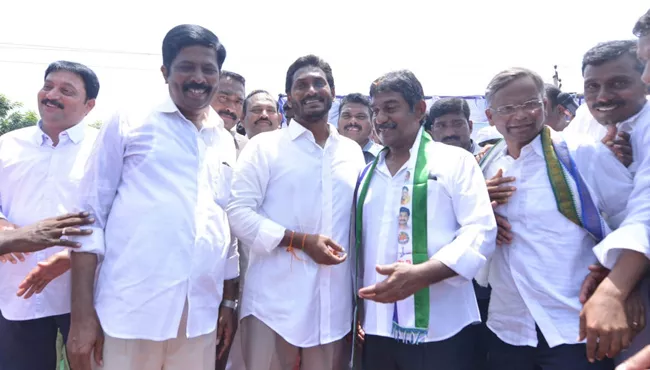 Nedurumalli Janardhana Reddy son Ram Kumar Reddy Joins Ysrcp - Sakshi