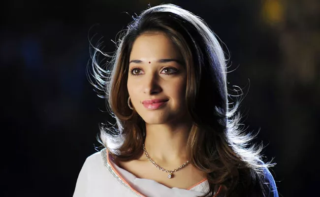 tamanna bags role in big project - Sakshi