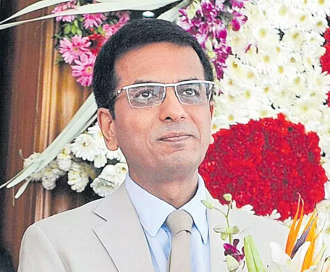 Justice DY Chandrachud criticises govt for leaving colonial - Sakshi