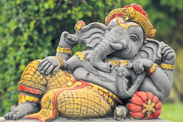 Vinayakachavithi on 13th  - Sakshi