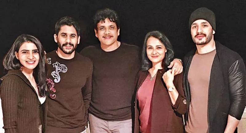 Akkineni Family in Holiday tour - Sakshi