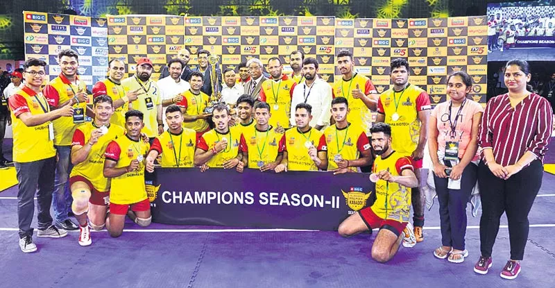  Warangal Warriors are title win - Sakshi