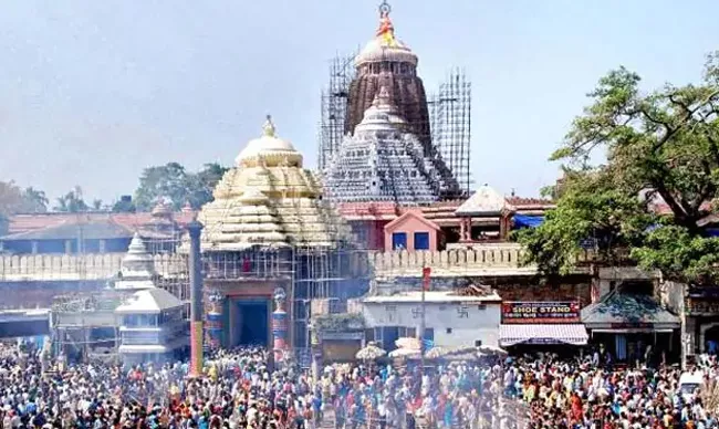 No Weapons, Shoes Inside Puri Temple: Supreme Court - Sakshi