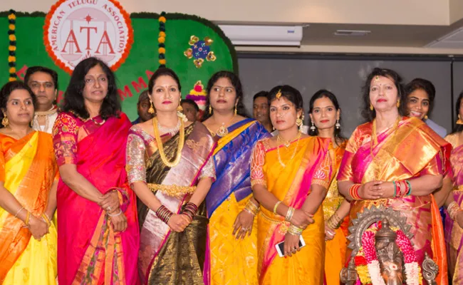 Bathukamma Celebrations By ATA NRIs In Chicago - Sakshi