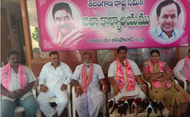 I Will Contest As Rebel If not Do justice To Me Said By EX TRS MLA Kaveti Sammaiah - Sakshi