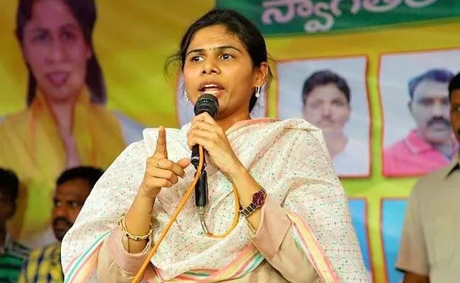 People Protest Against Bhuma Akhila Priya Illegal Mining - Sakshi