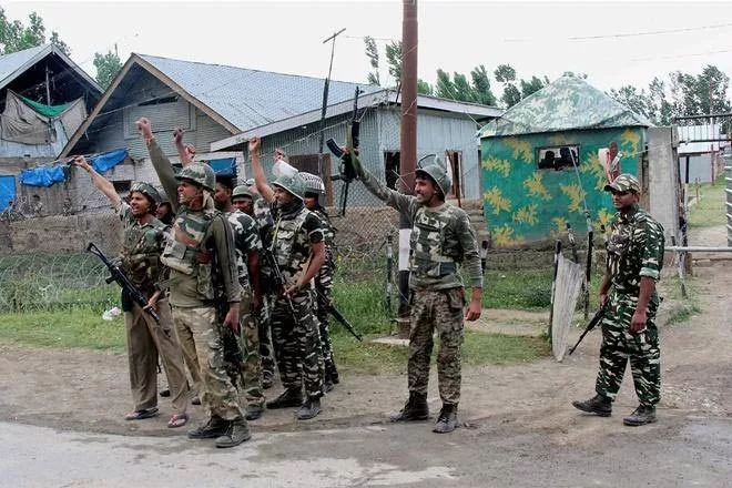 Terrorist Shot Dead In Encounter In Jammu And Kashmir - Sakshi