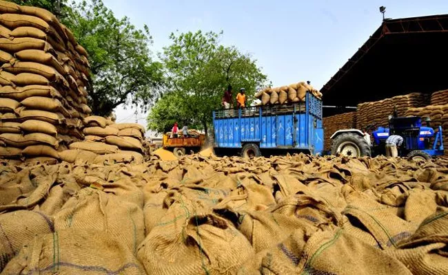 Grain Purchase  Centres In Warangal - Sakshi