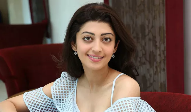 Actor Pranitha to adopt govt school in Hassan - Sakshi